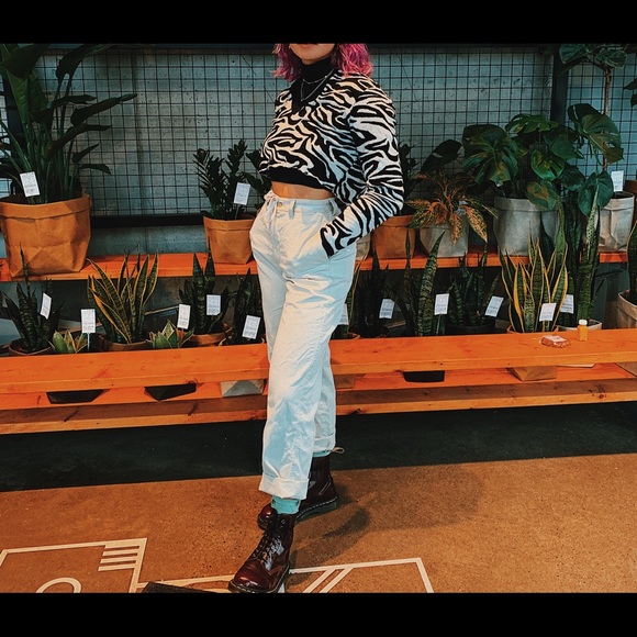 Meet your Posher, Abi - Picture 1 of 1